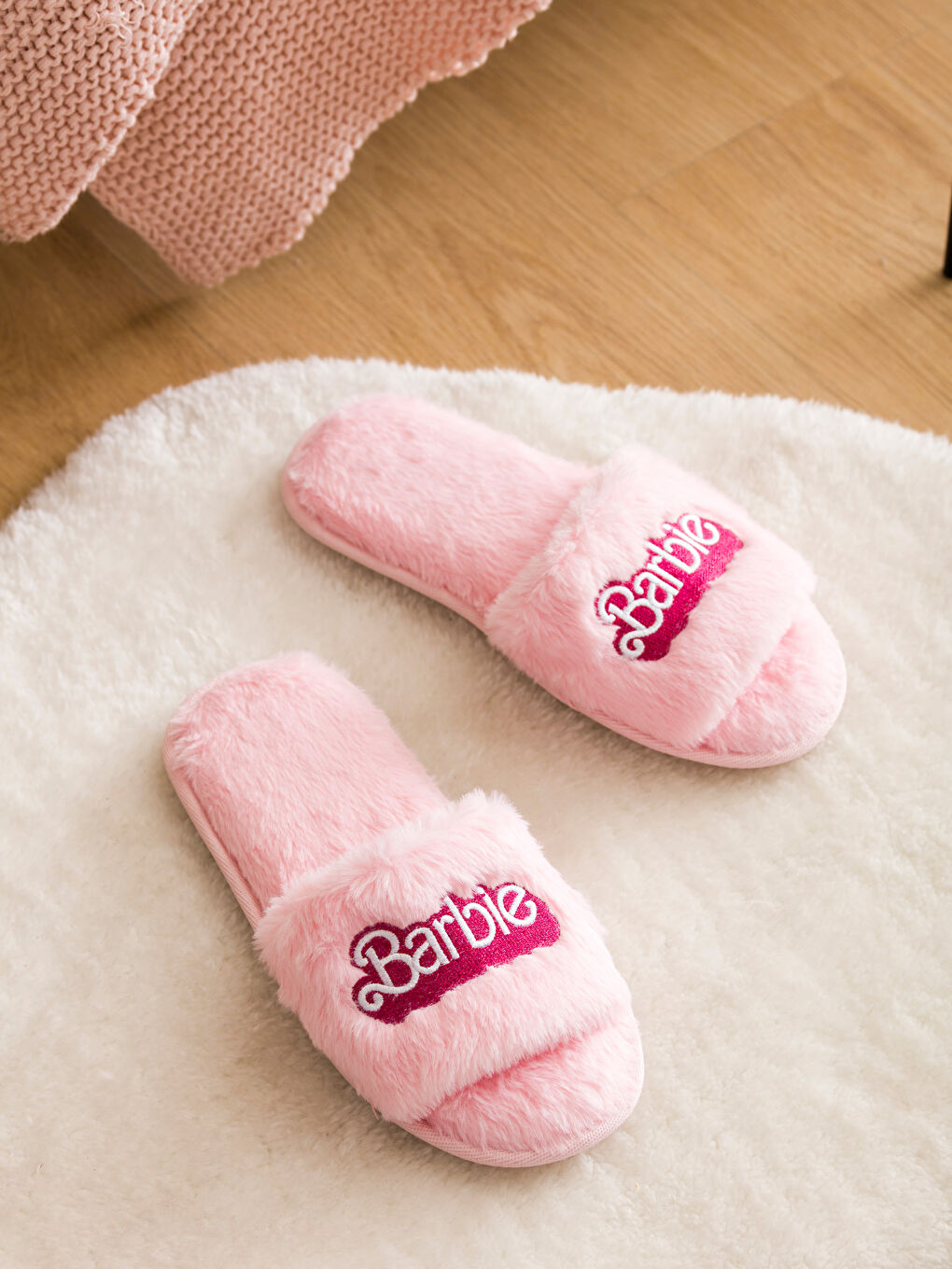 باربي سليبر مطرز للسيدات للمنزل-1