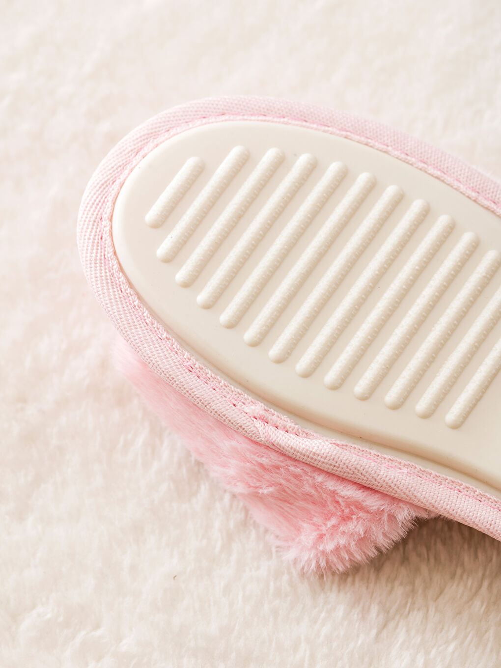 باربي سليبر مطرز للسيدات للمنزل-4