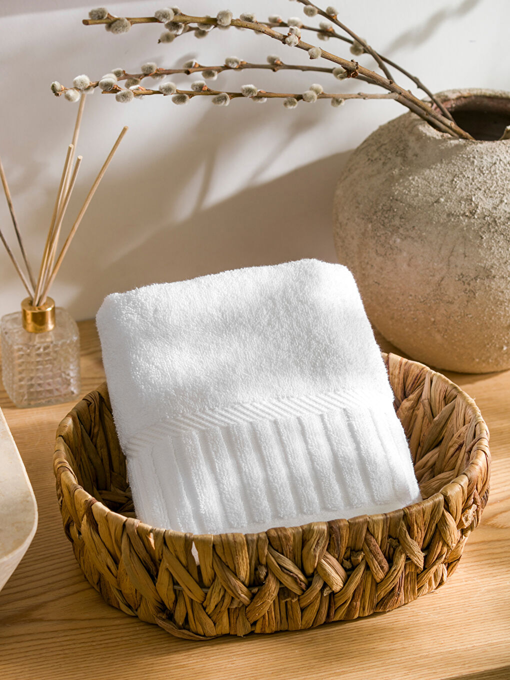 Embroidered Cotton Face Towel 50x80 cm-1