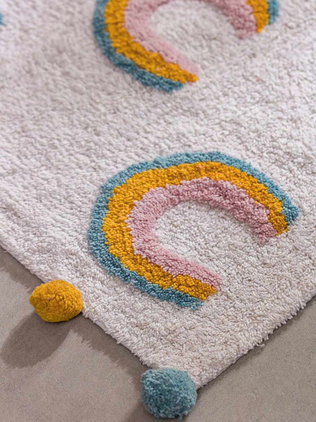 Ekru Gökkuşağı Desenli Banyo Paspası 50x80 cm-1