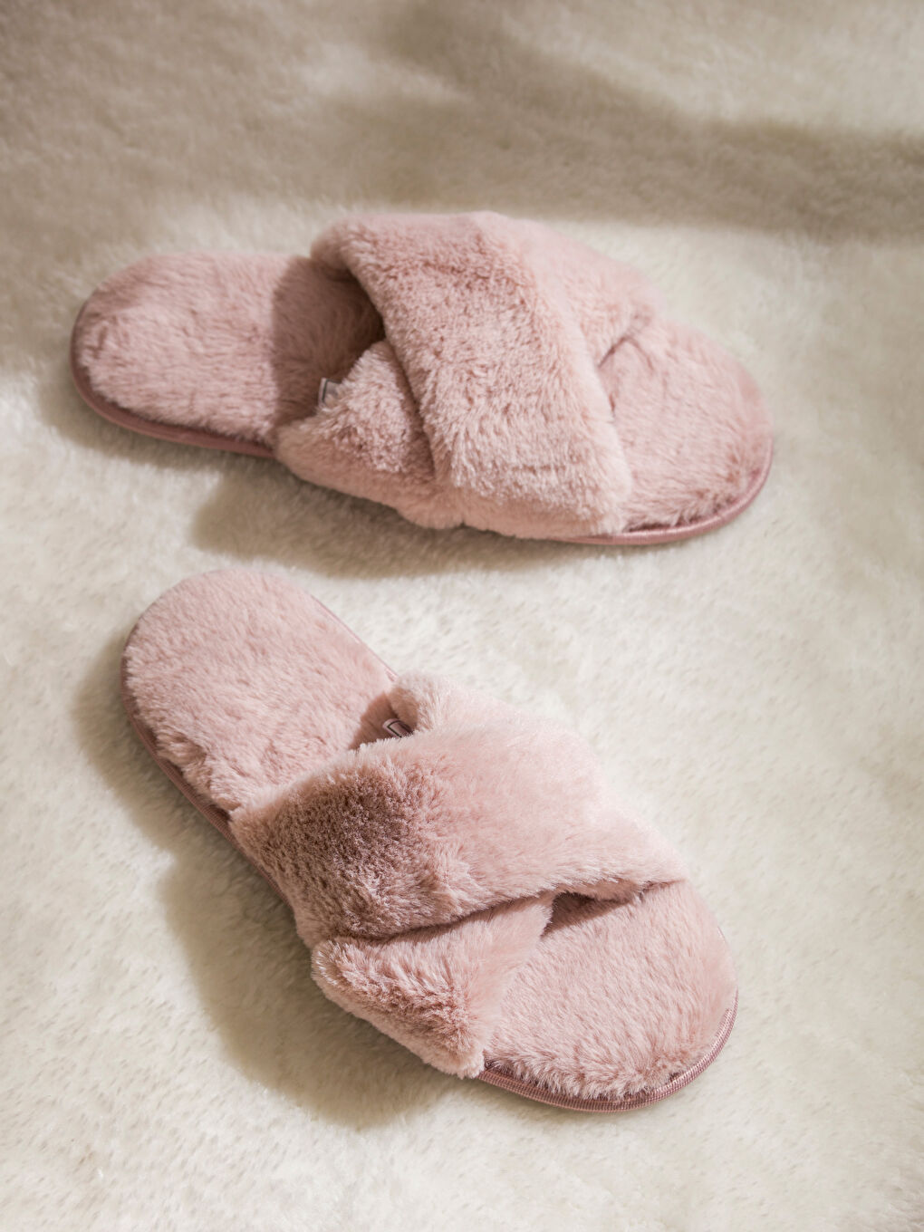 Plush Women's Home Slippers-1
