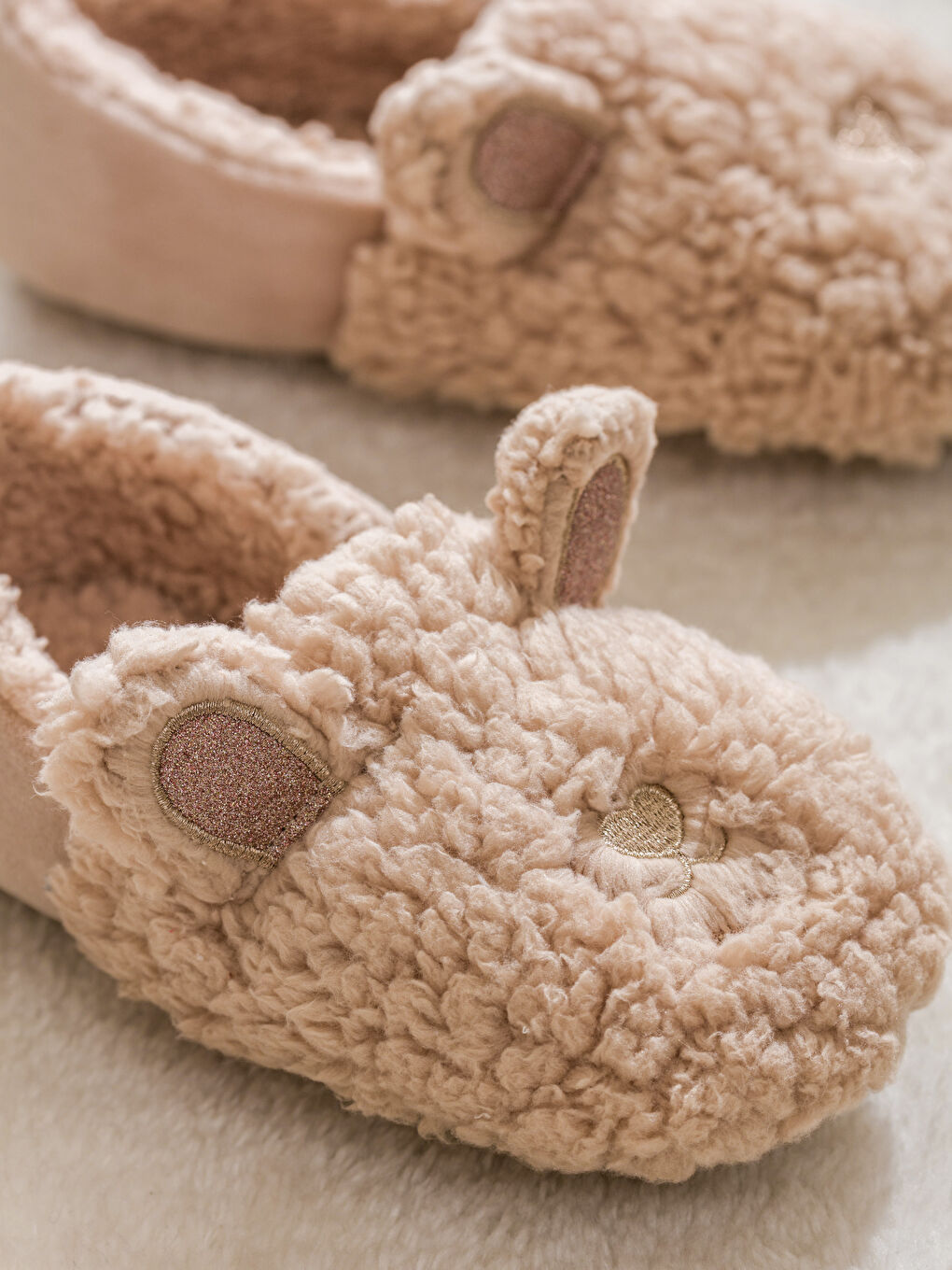 Papuci de Casă pentru Femei din Pluș cu Aplicații 3D-2