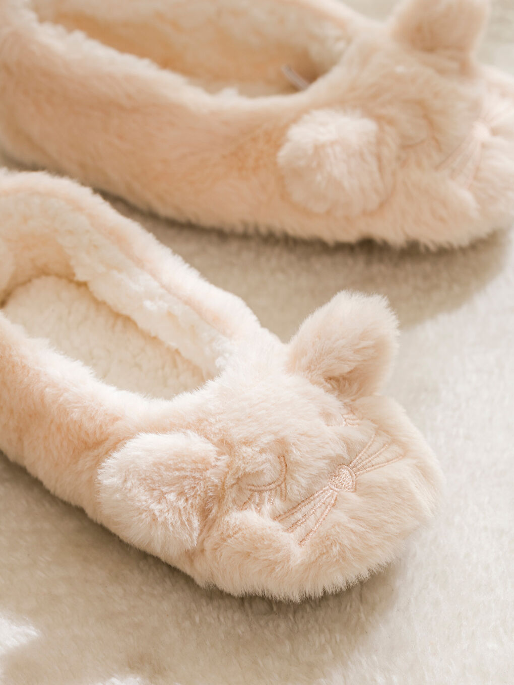 خف المنزل قطيفة مْطَرّْز ثري دي نساء-2