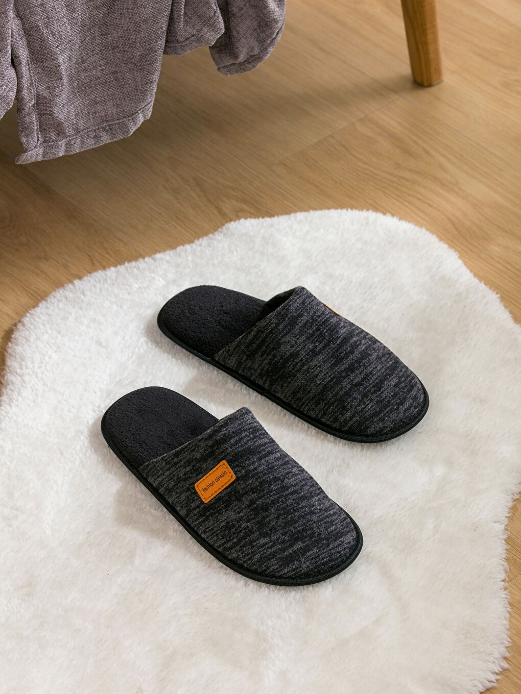 Patterned Men's Home Slippers-1