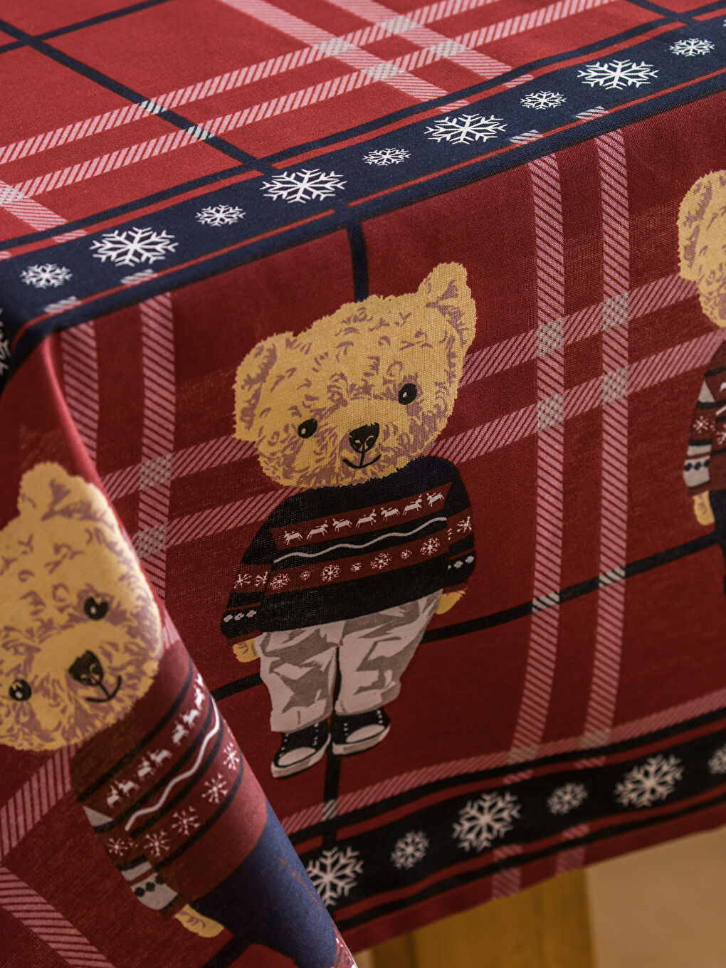 LCW HOME Teddy Bear Printed Tablecloth 150x150 cm -W4CN59Z8-F9C