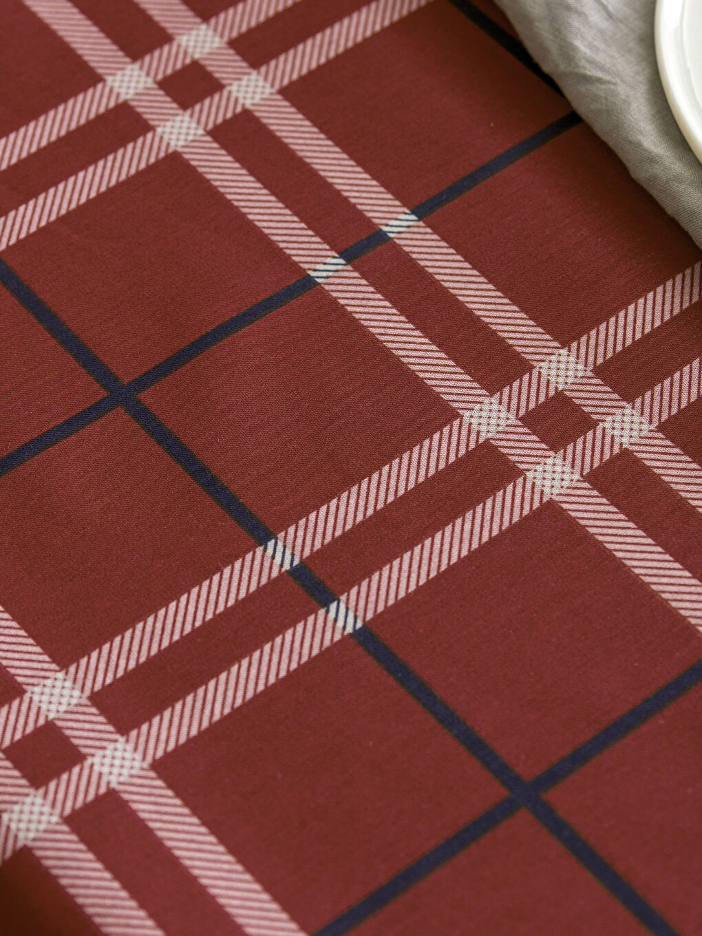LCW HOME Teddy Bear Printed Tablecloth 150x150 cm -W4CN59Z8-F9C