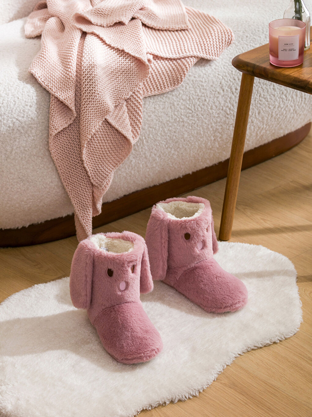 LCW STEPS Hasenfigur Plüsch Hausschuhe-Stiefel für Damen -W4CN71Z8-E6T