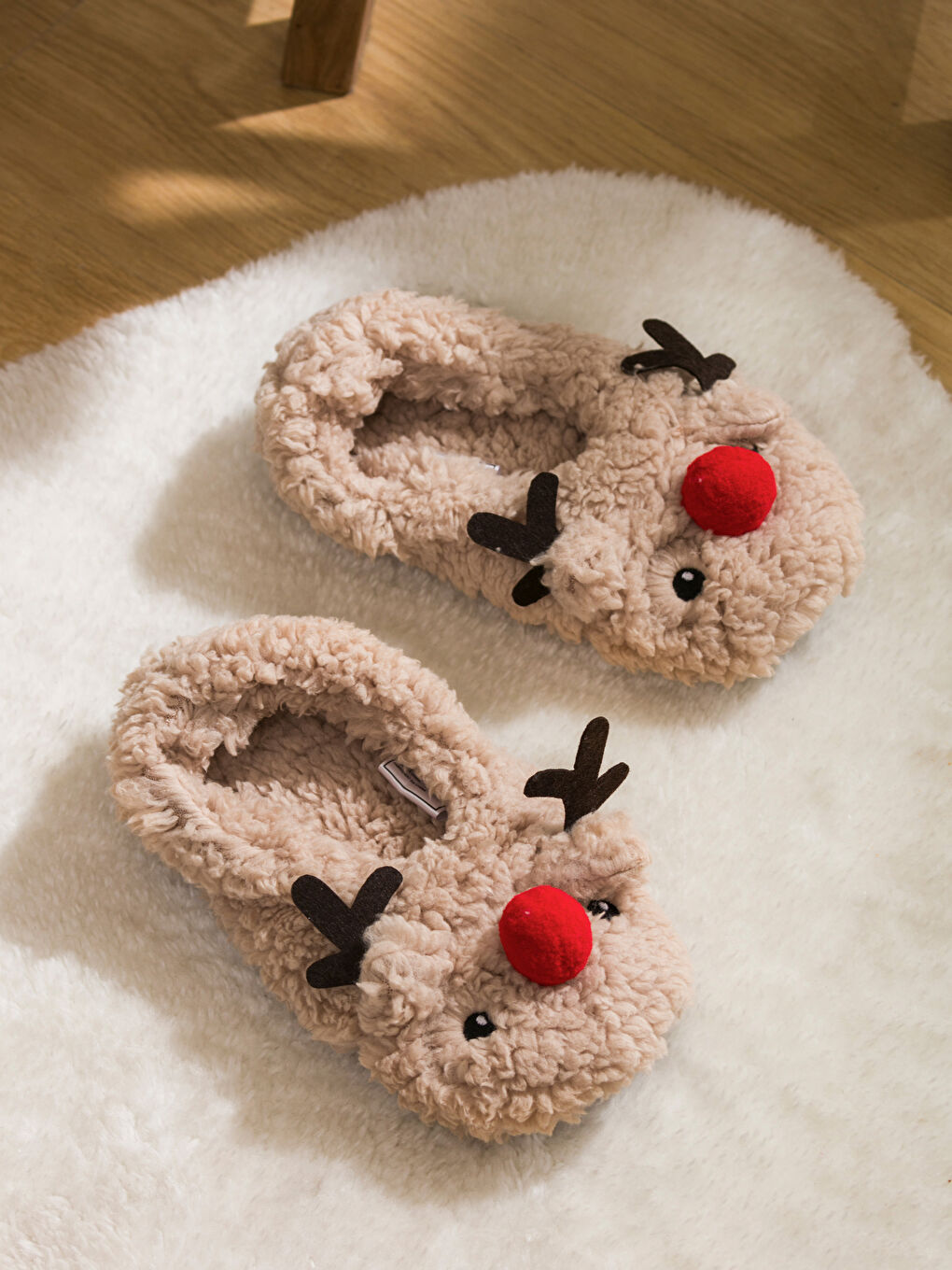 LCW STEPS Christmas Themed Plush Women's Home Slippers -W4CU00Z8-VK2