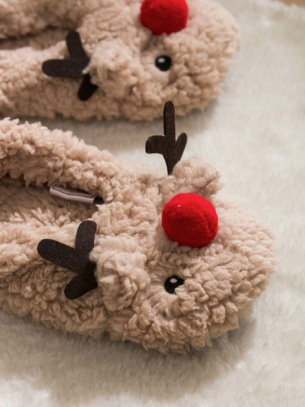 LCW STEPS Christmas Themed Plush Women's Home Slippers -W4CU00Z8-VK2