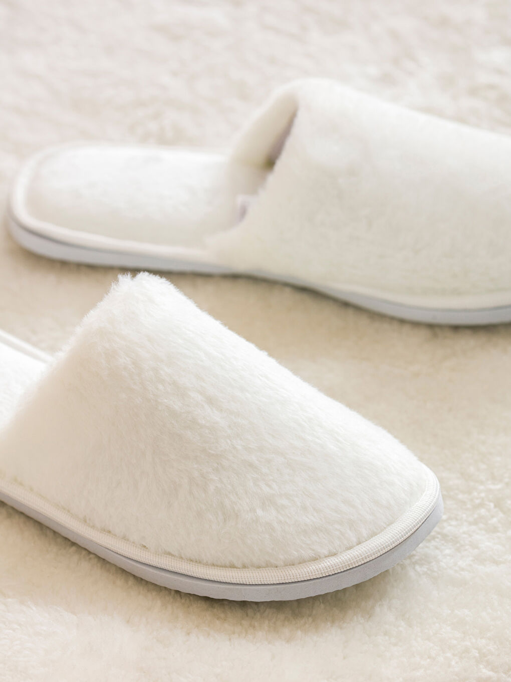 Plush Women's Home Slippers-2