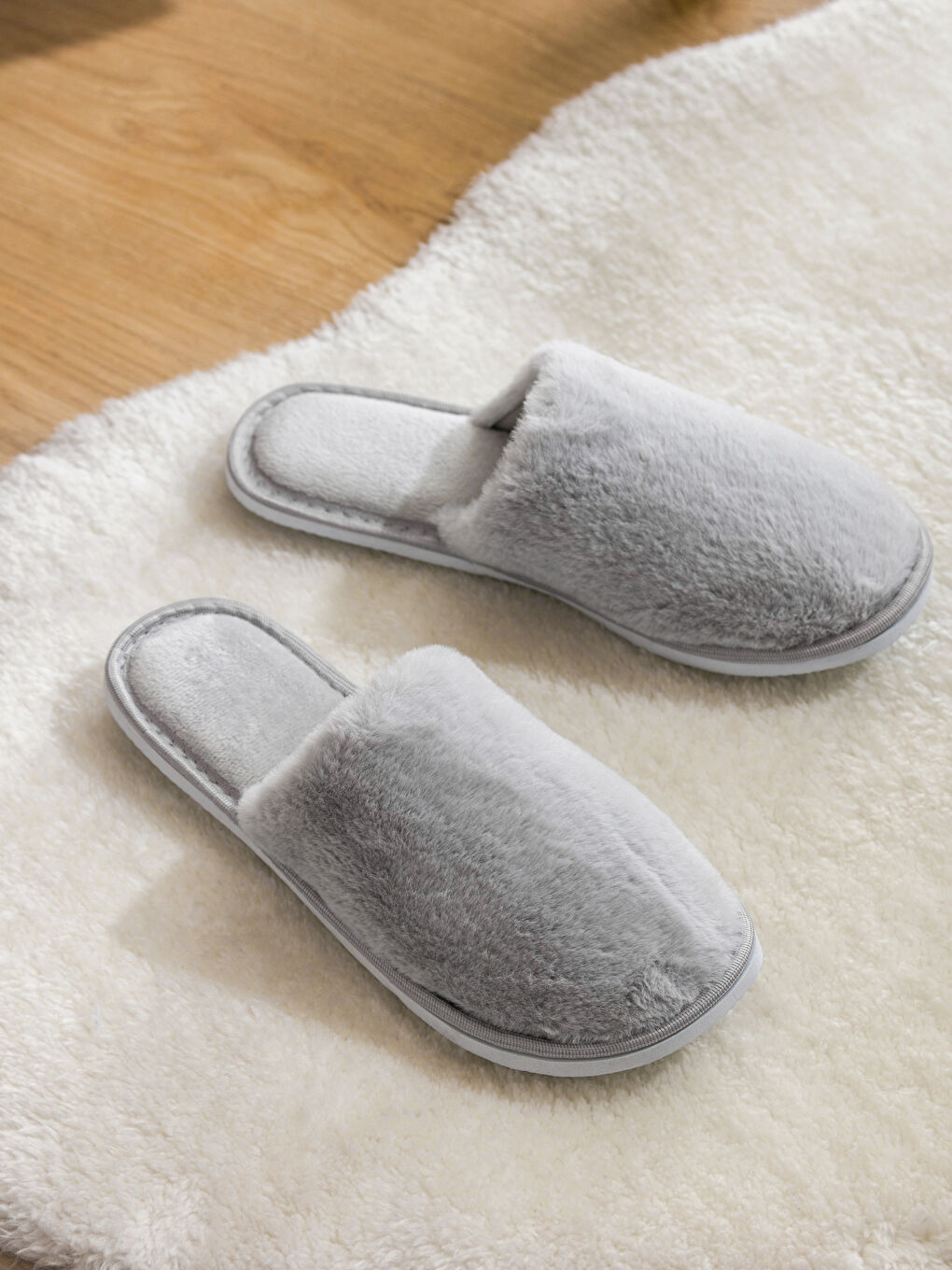 Plush Women's Home Slippers-1