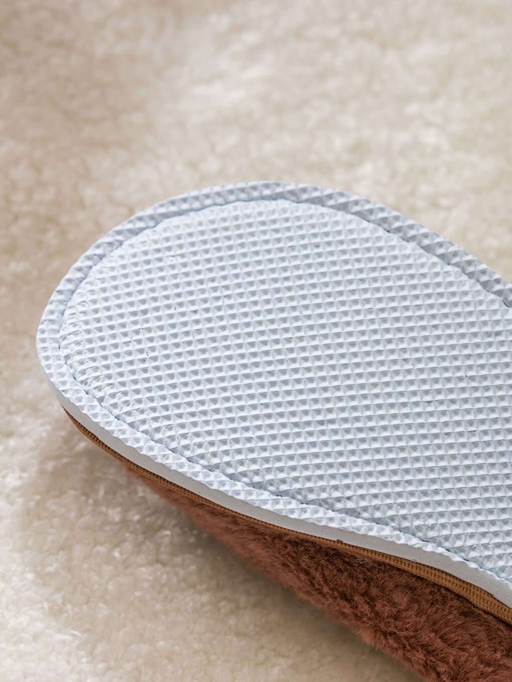LCW HOME Plush Women's Home Slippers -W4DS52Z8-YGP