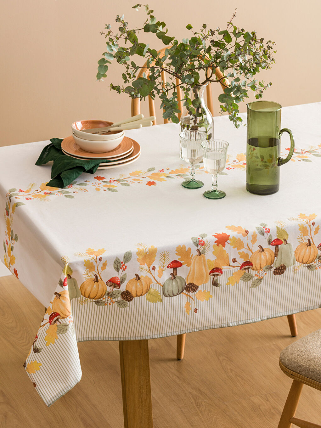 LCW HOME Baskılı Masa Örtüsü 150x150 cm-1