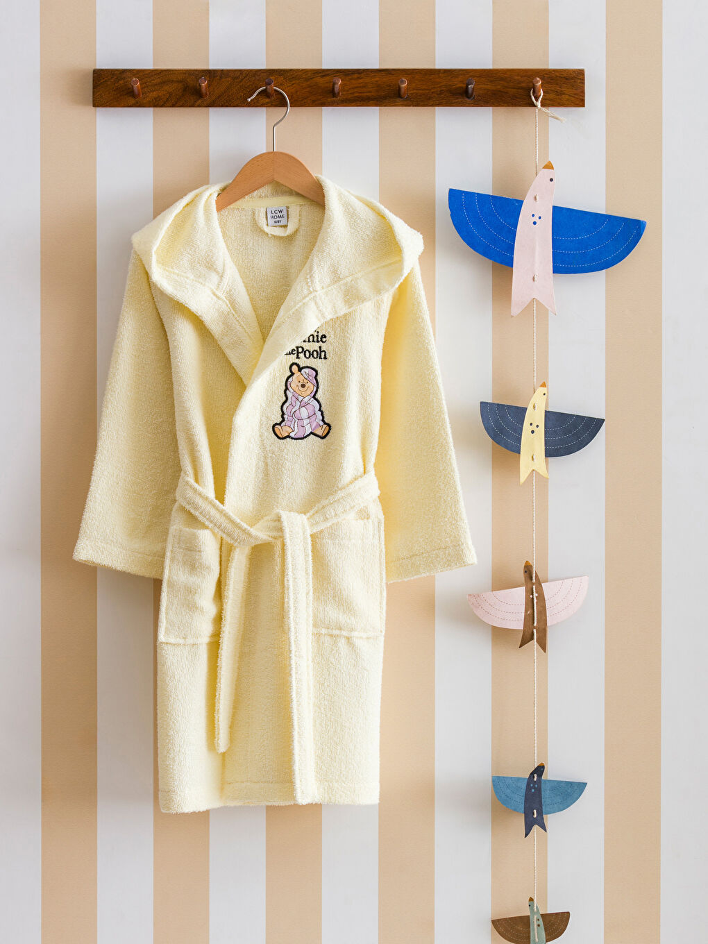 Winnie The Pooh Embroidered Girls' Bathrobe -W4FP34Z4-FEY