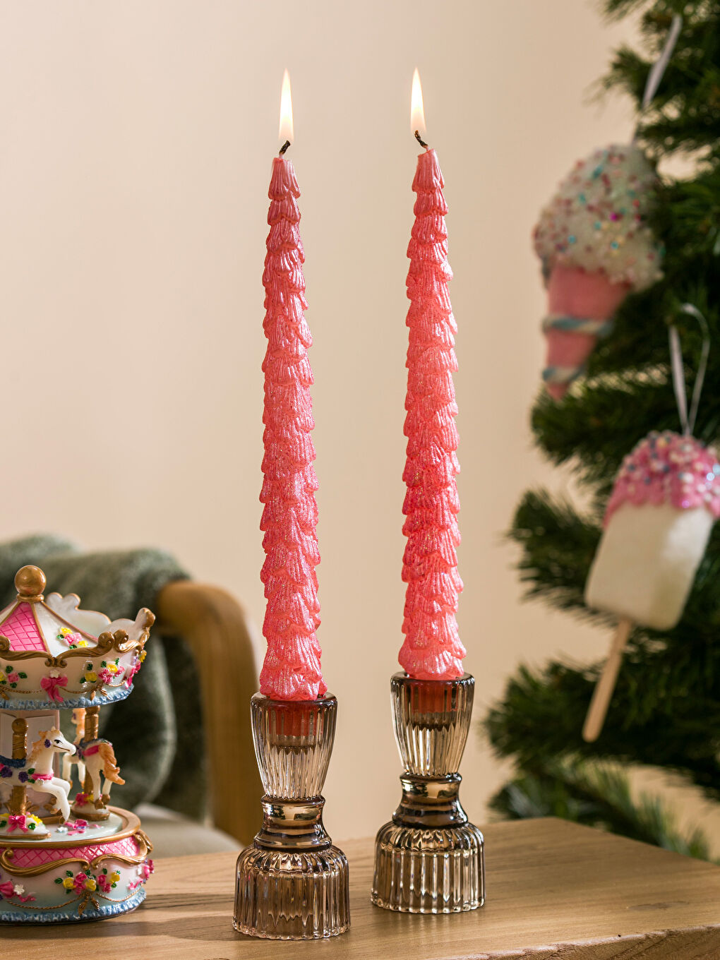 LCW HOME Çam Ağacı Figürlü Dekoratif Mum 2'li 26 cm -W4FQ47Z8-YFZ