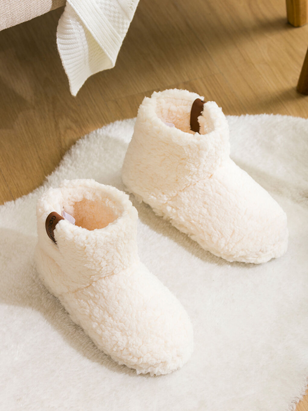 Plain Plush Women's Home Slipper Boots-1