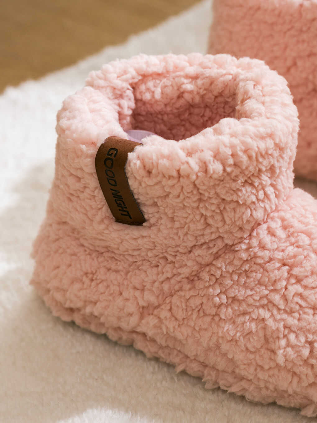 Bottes Pantoufles d'Accueil en Peluche Unies pour Femmes-2
