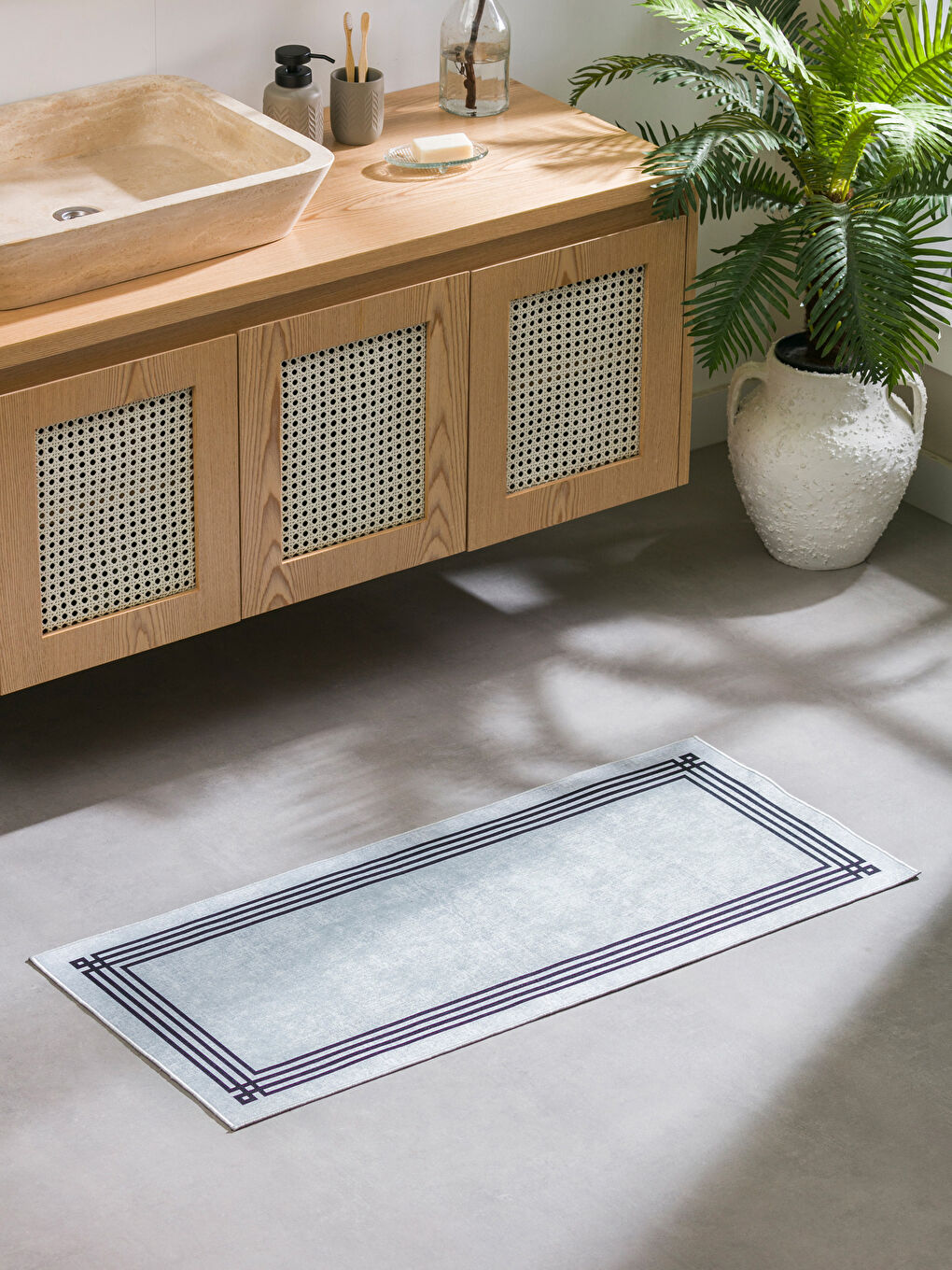 Gri Çizgi Desenli Banyo Paspası 50x110 cm