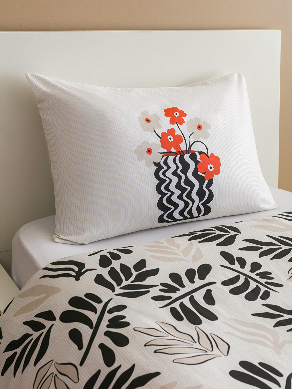 Bej Yaprak Desenli Tek Kişilik Nevresim Seti-2