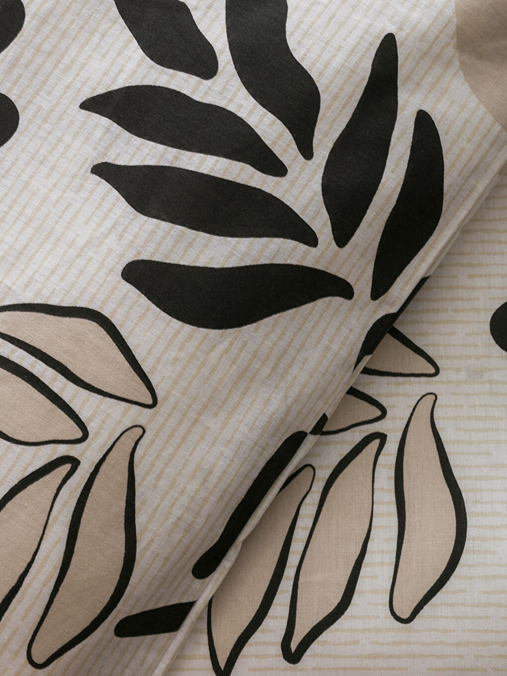 Bej Yaprak Desenli Tek Kişilik Nevresim Seti-4