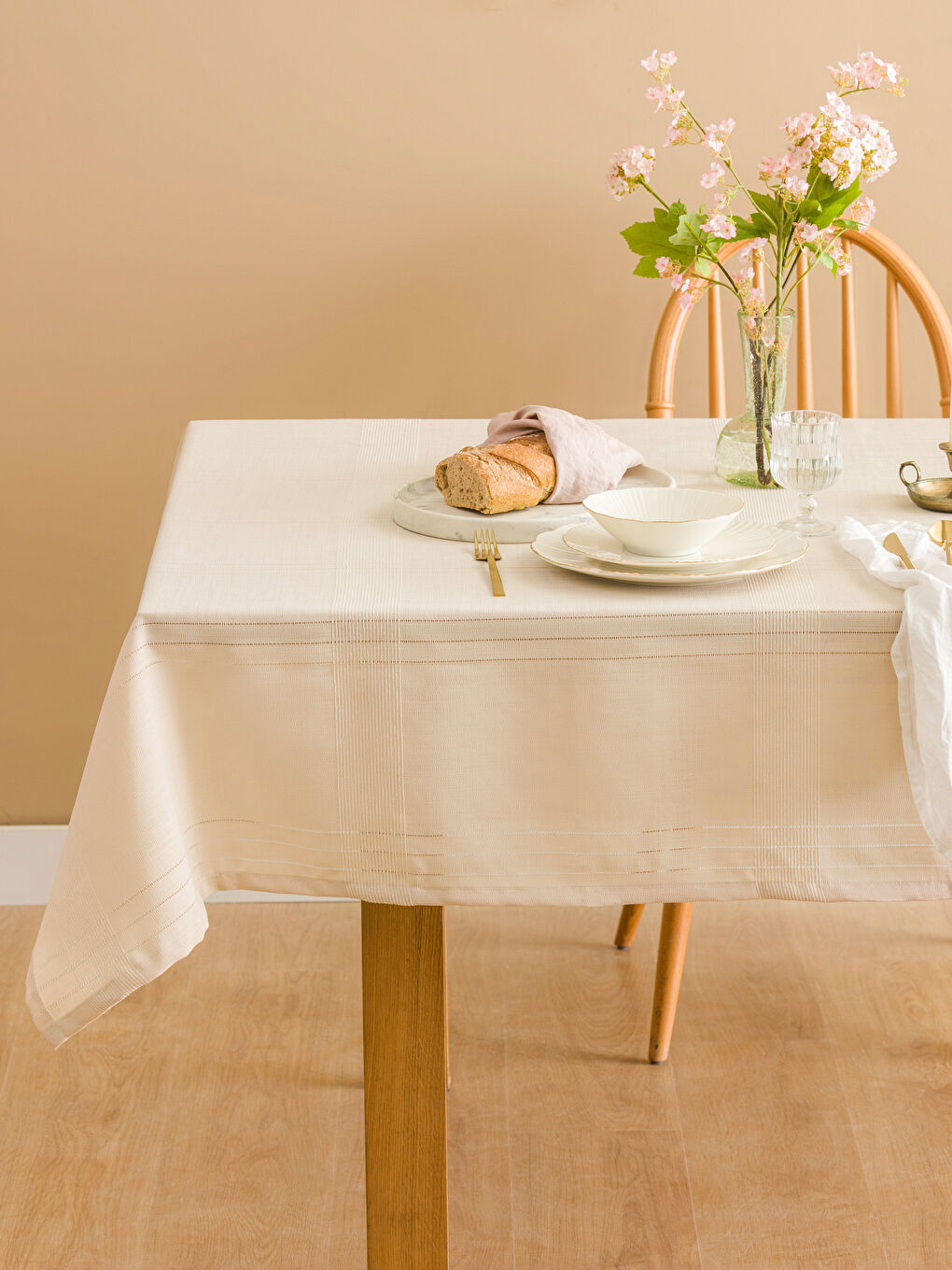 Смугаста Вишита Скатертина 150x200 см-1