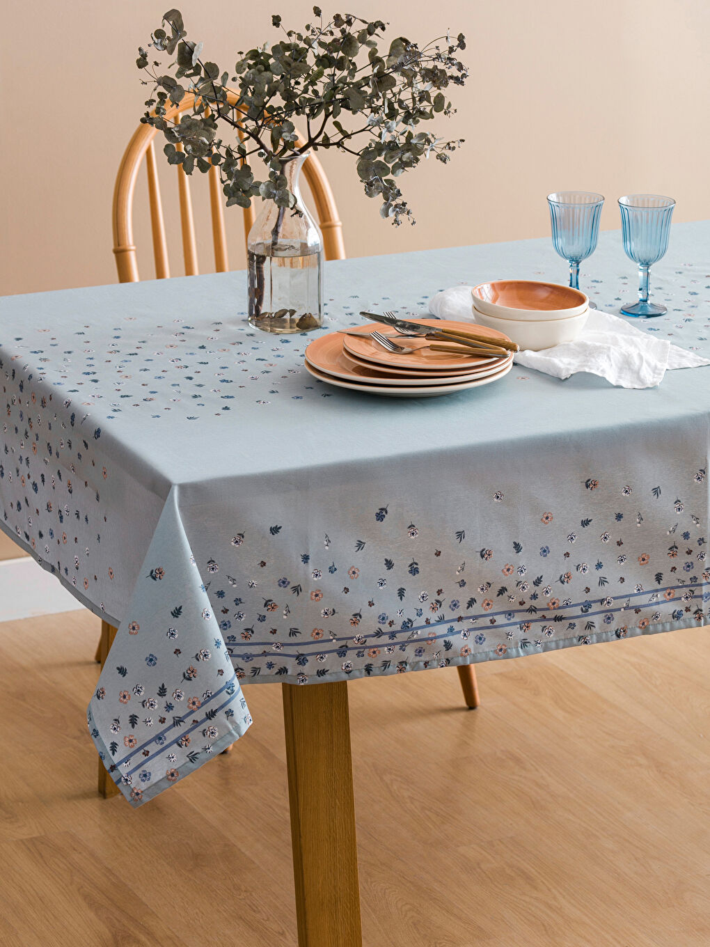 LCW HOME Blumig Gemusterte Tischdecke 150x200 cm -W4HO34Z8-L6H