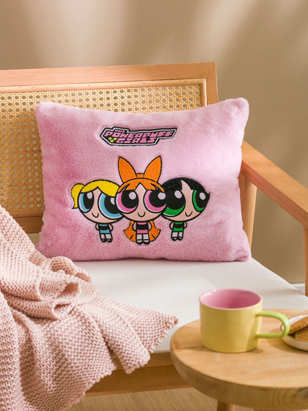 LCW HOME Pembe Powerpuff Girls Nakışlı Kırlent  35x45 Cm