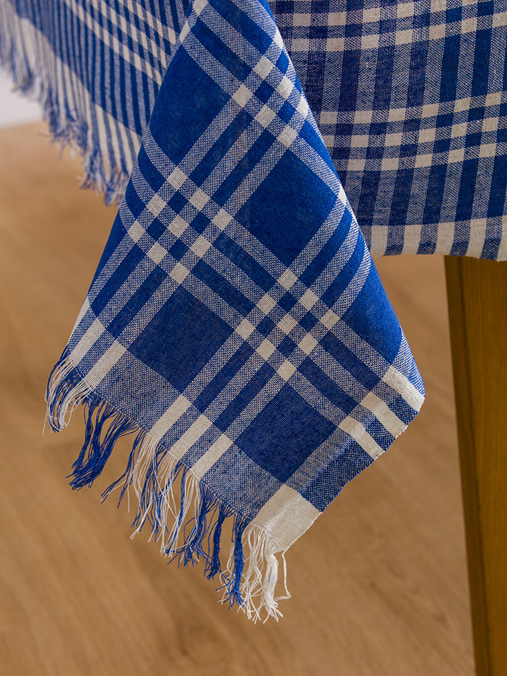 Mavi Dama Desenli Masa Örtüsü 160x160 cm-2