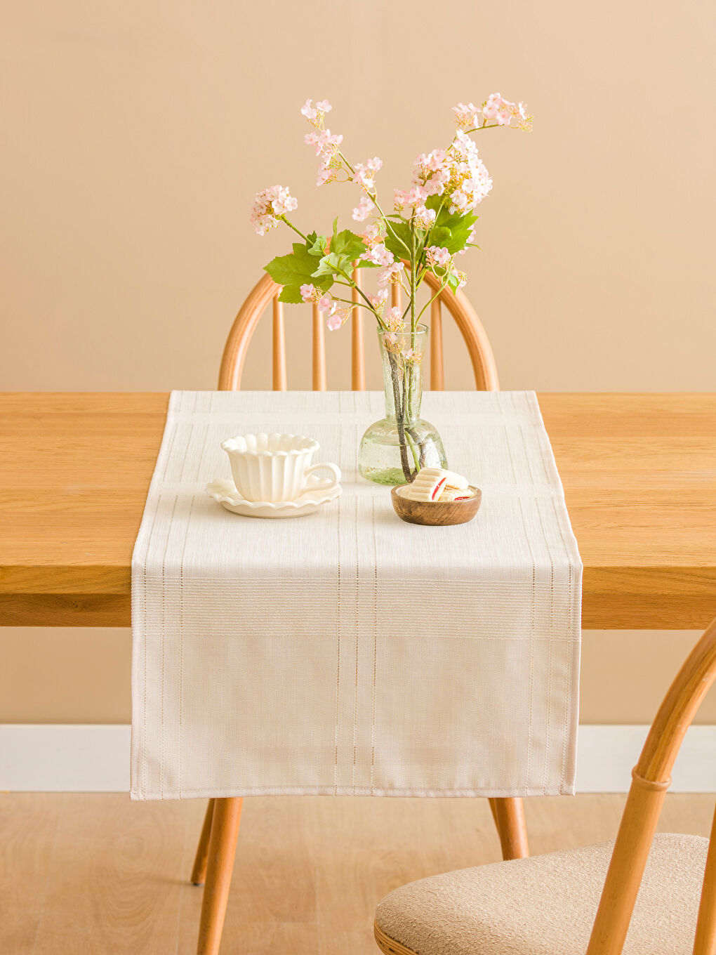 Bej Çizgi Nakışlı Runner 45x150 cm-1