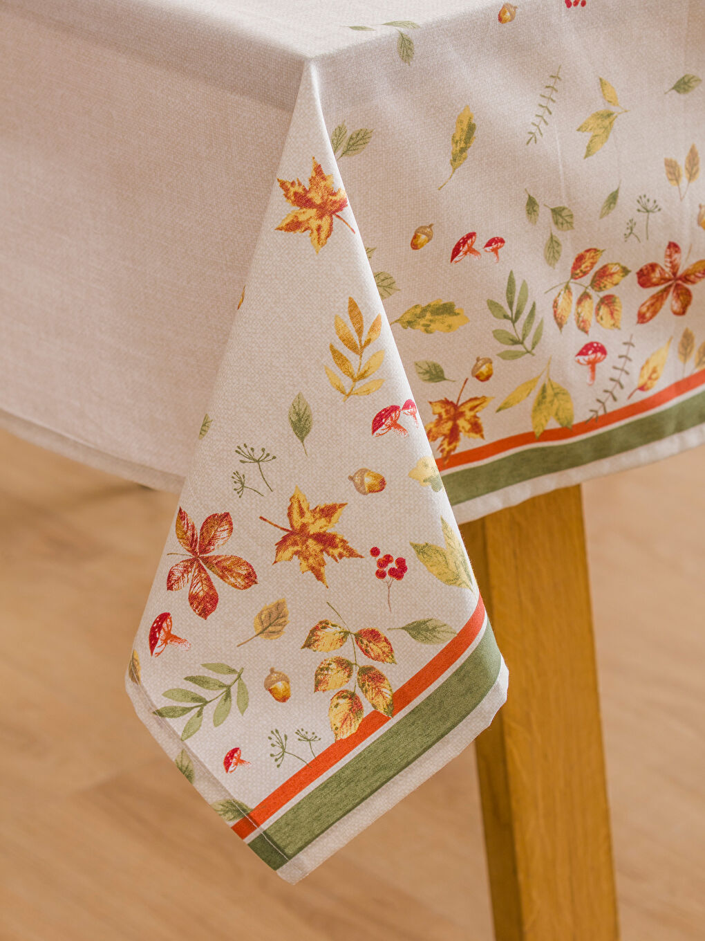 LCW HOME Floral Patterned Tablecloth 150x220 cm -W55970Z8-F9C