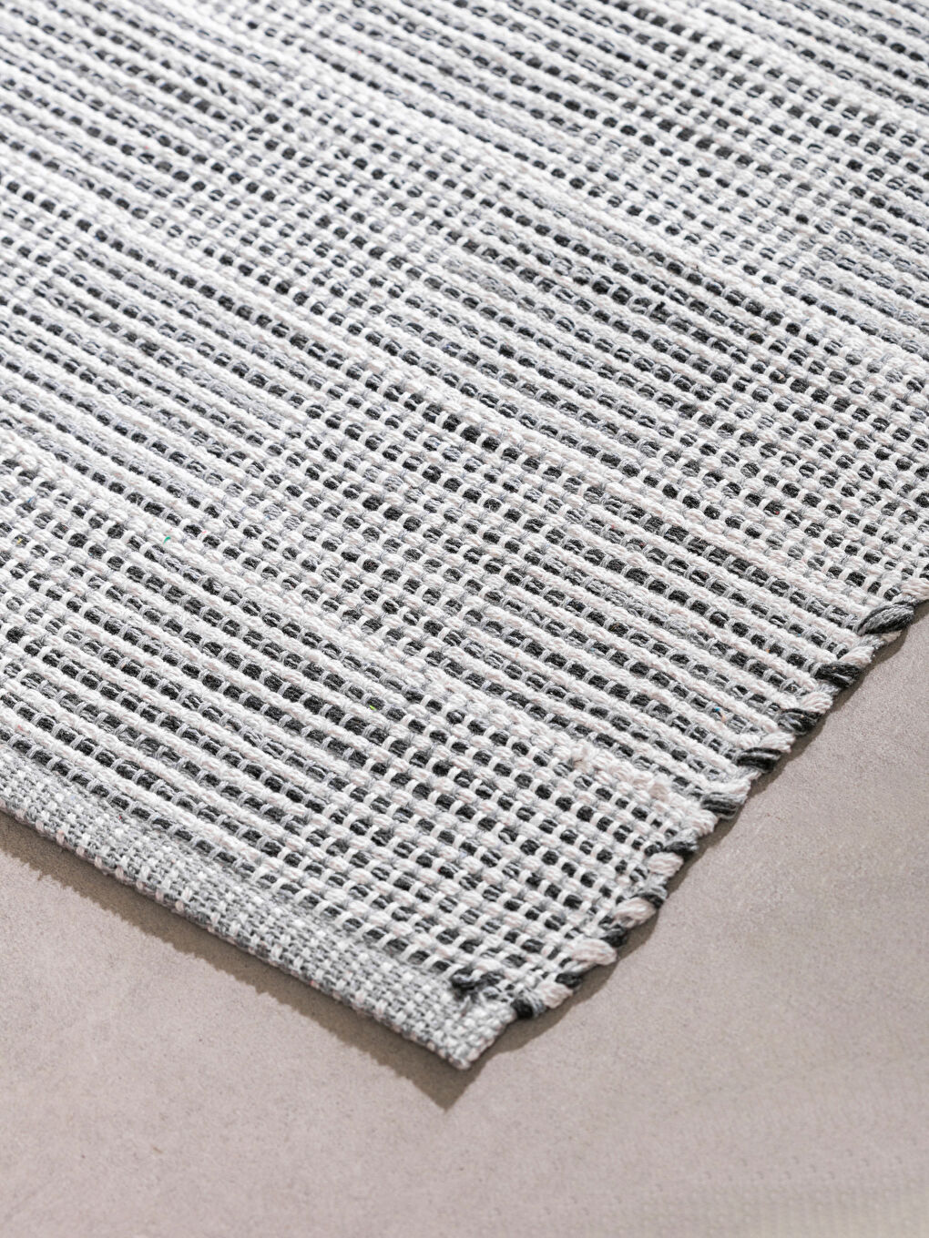 CRNA Podloga za kupaonicu-3