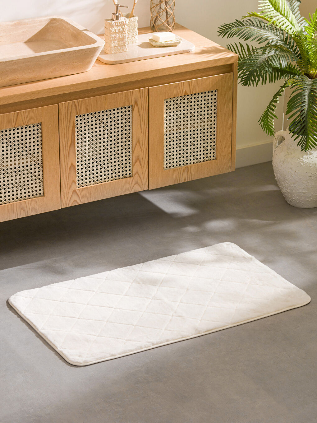 ECRU Bath Mat -W56692Z8-R9J