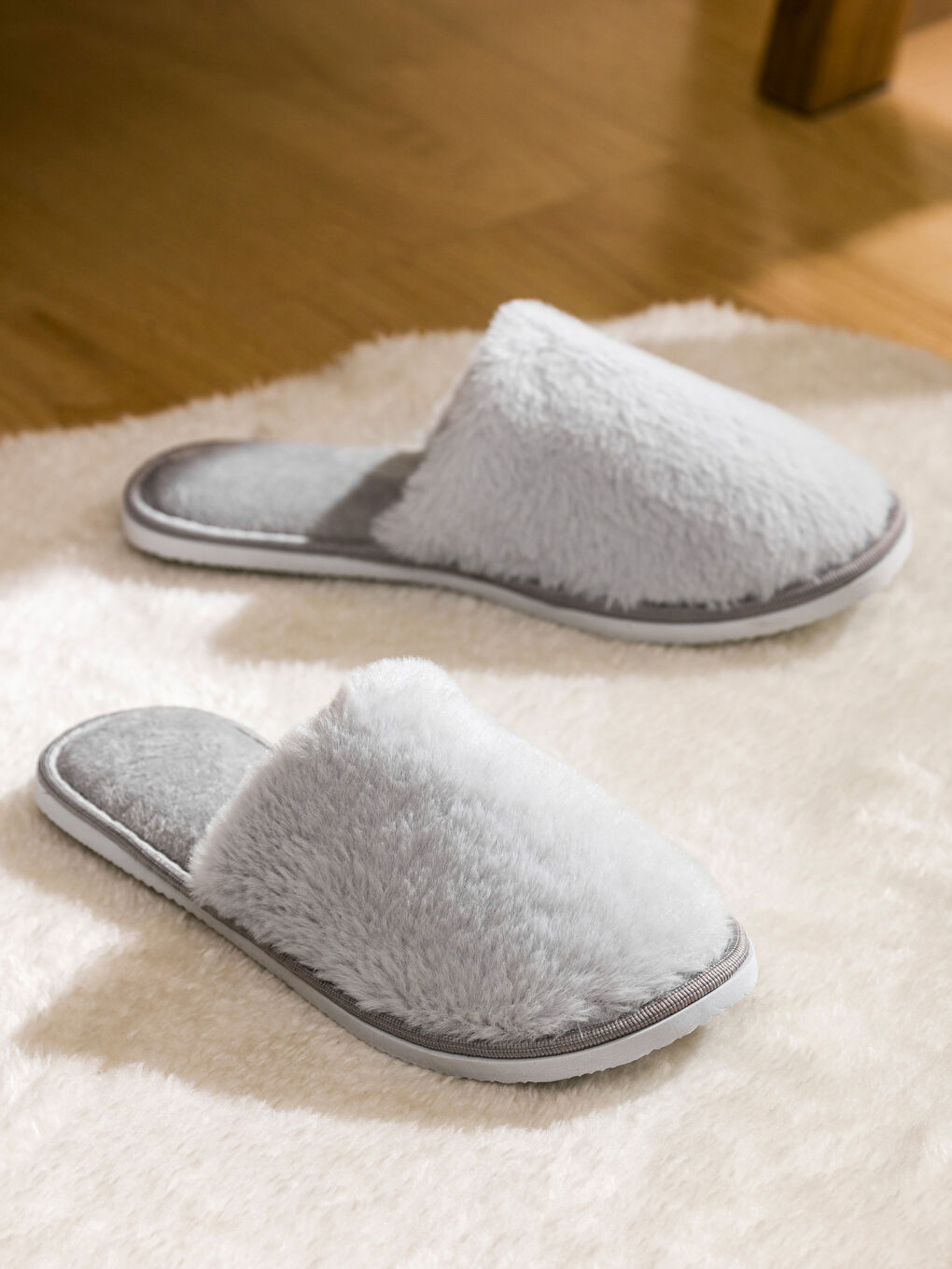 LCW HOME Women's Plush Home Slippers -W56795Z8-RRX