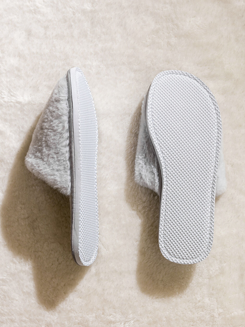 LCW HOME Women's Plush Home Slippers -W56795Z8-RRX