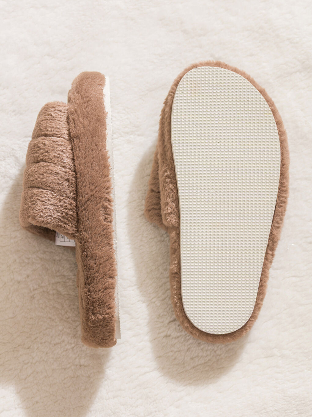 Kahverengi Kadın Pelüş Ev Terliği-3