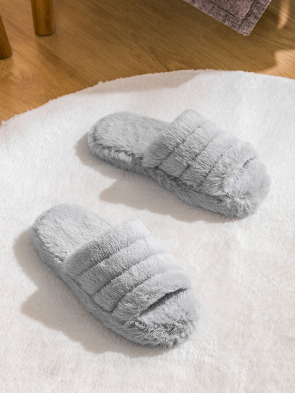 Lcw Home Дамски плюшени домашни чехли -W56798Z8-VD7
