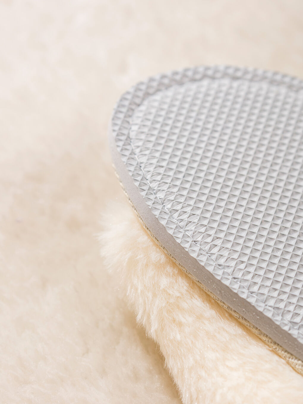 LCW HOME Plush Women's Home Slippers -W56810Z8-FES