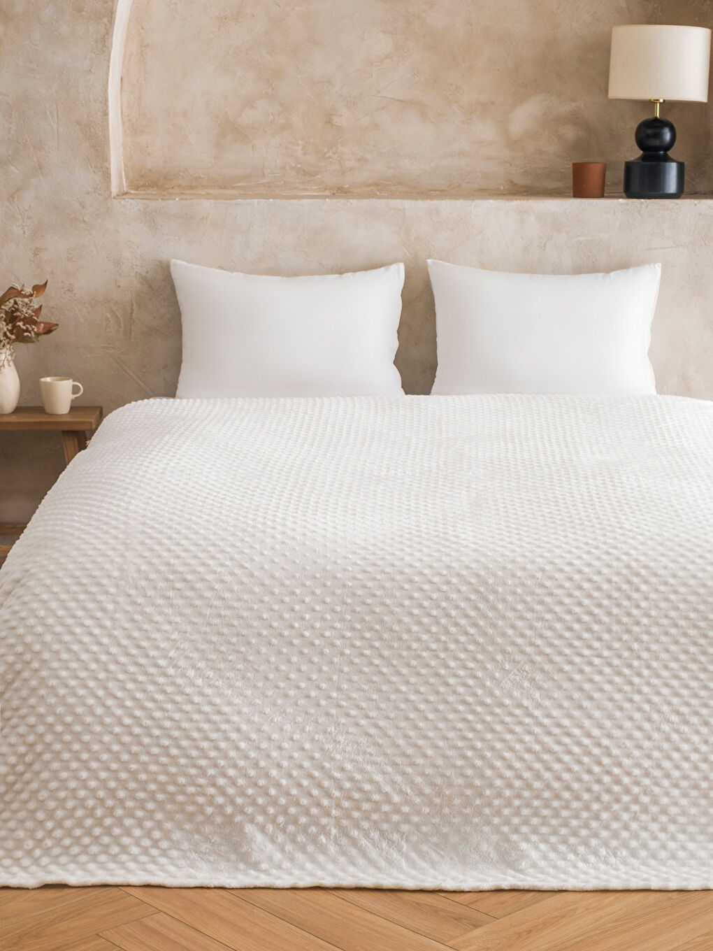 Ekru Çift Kişilik Pelüş Battaniye 200x220 cm