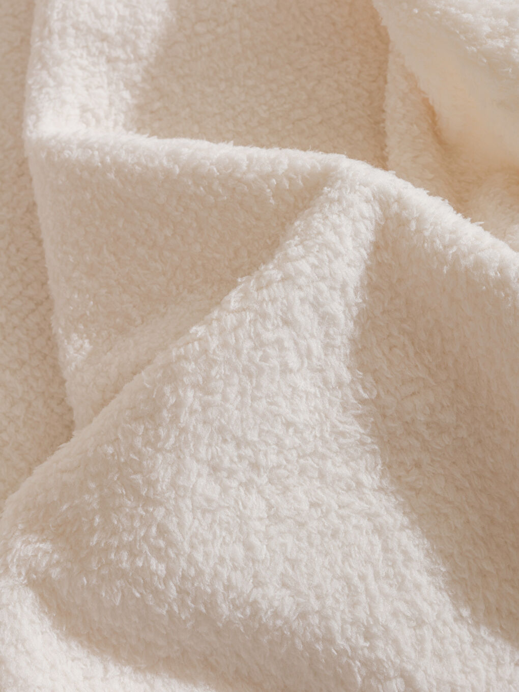 Double Plush Blanket 200x220 cm-2