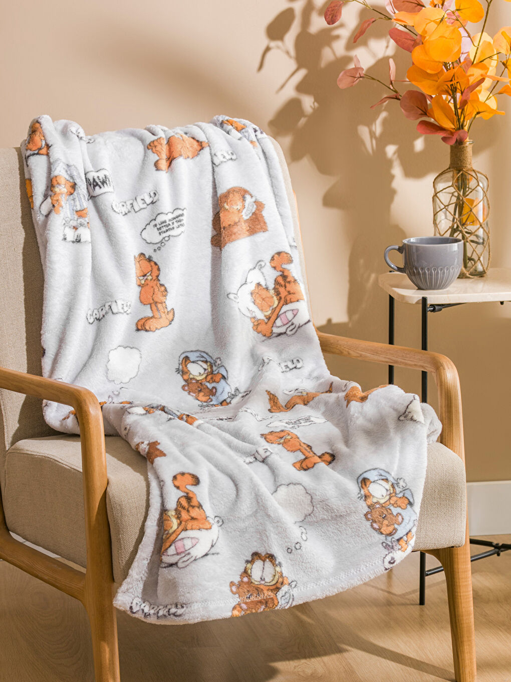 Gri Garfield Baskılı Tv Battaniyesi 100x150 cm
