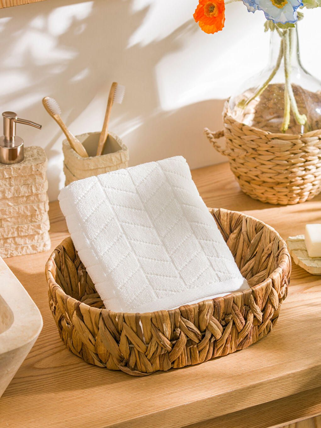 LCW HOME Cotton Embroidered Face Towel 50x80 cm -W58362Z8-EEW