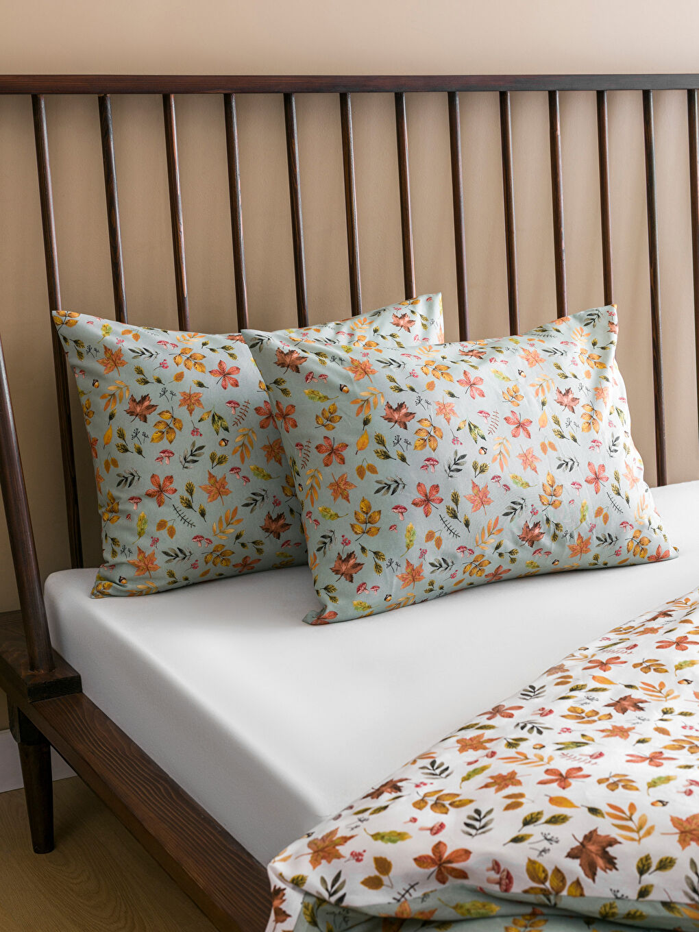 LCW HOME سێتی کەڤەری دووانە پەڕۆی گوڵدار چاپکراو -W58727Z8-YJQ