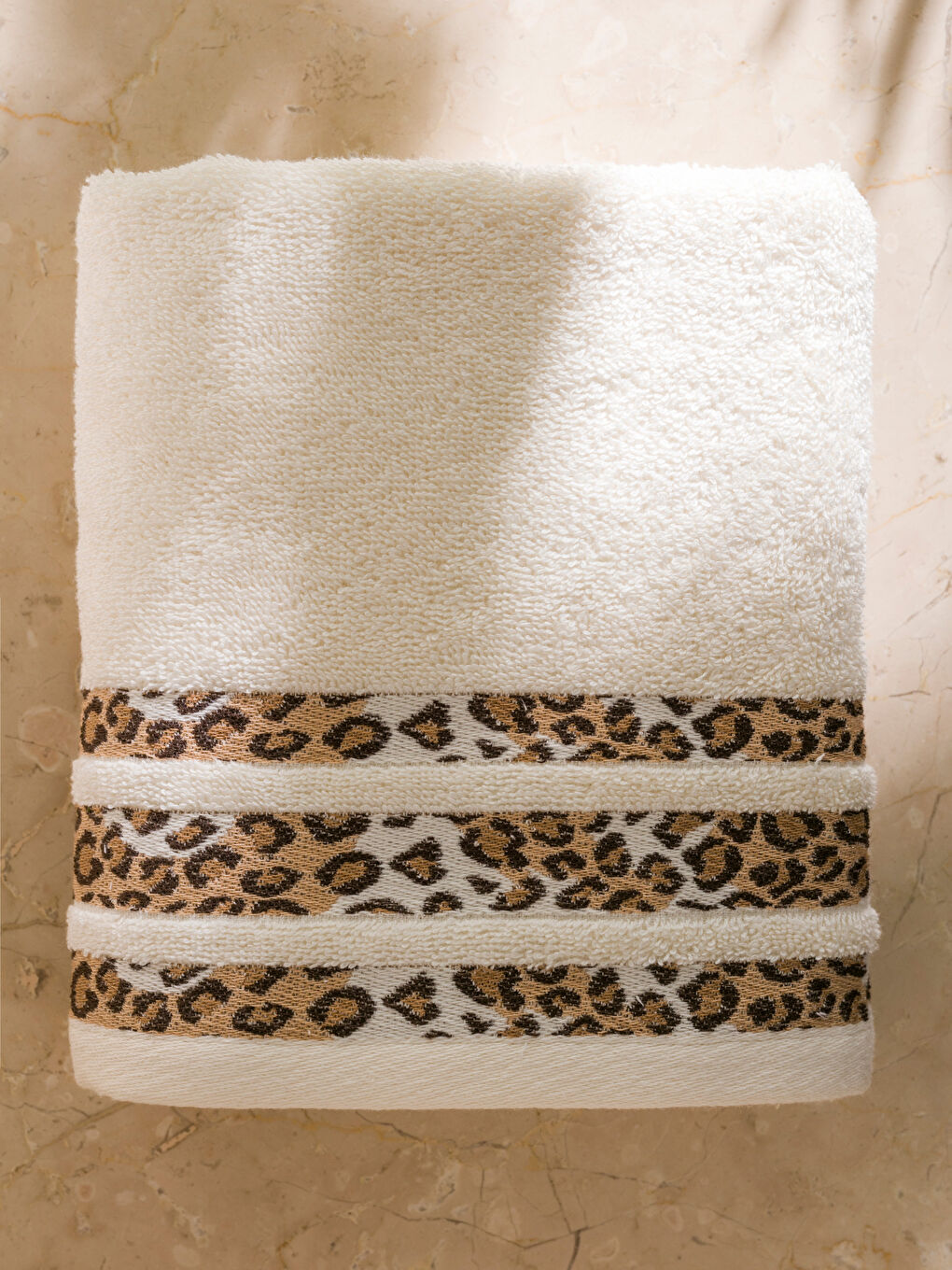 LCW HOME منشفة وجه قطنية مطرزة 50x80 سم -W58893Z8-FDH