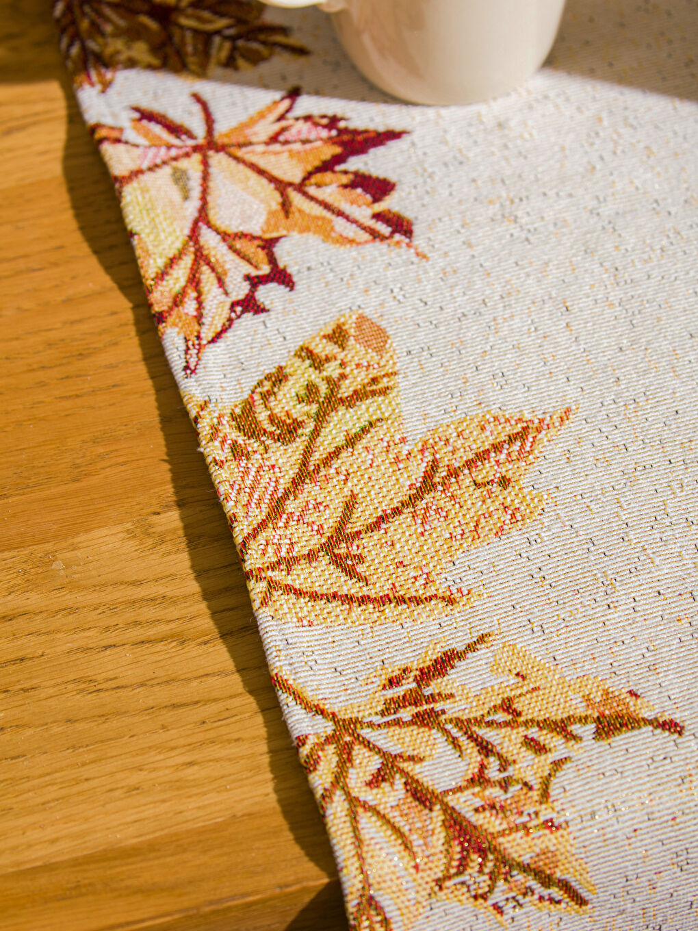 MIX Table Runner-3