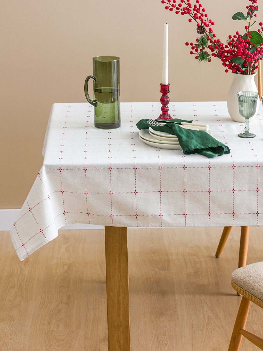 Embroidered Tablecloth 150x200 cm-1