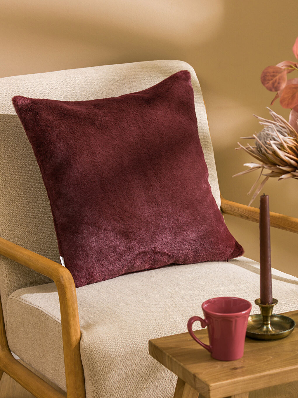 Bordo Kürklü Kırlent Kılıfı 45x45 cm