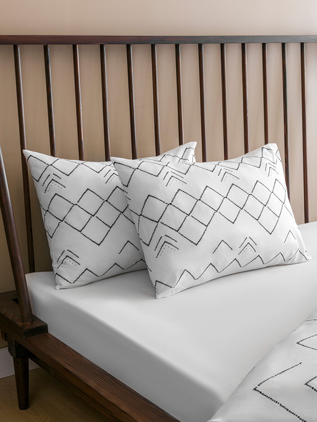 LCW HOME سێتی کەڤەری دووانە پەڕۆی نەخشدار -W5AJ28Z8-LQJ