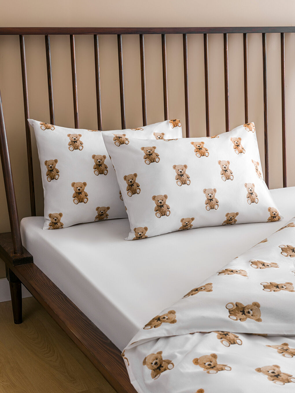 LCW HOME سێتی کەڤەری دووانە پەڕۆی چاپکراوی تێدی بێر -W5AK19Z8-F9C