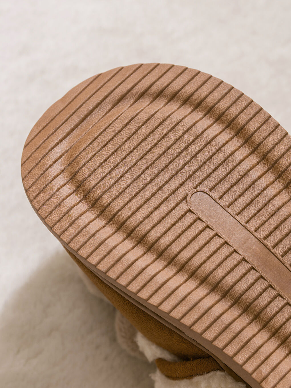 Жена Кафяво Пандуф -4