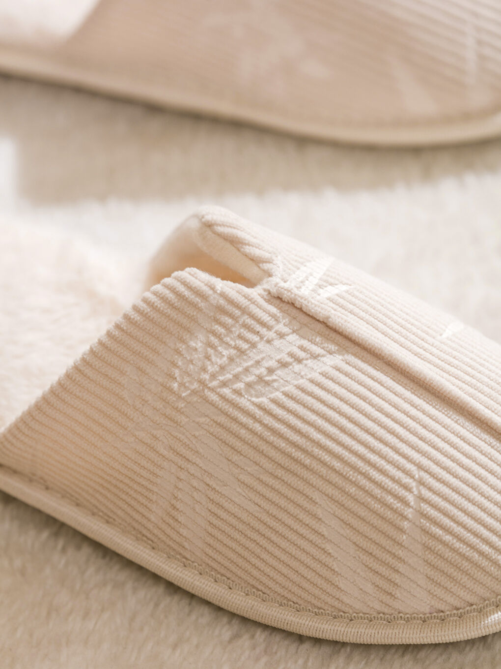 Woman BEIGE Home Slippers-2